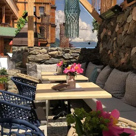 Zillertal Klee Mit Restaurant Kleementine Ried im Zillertal