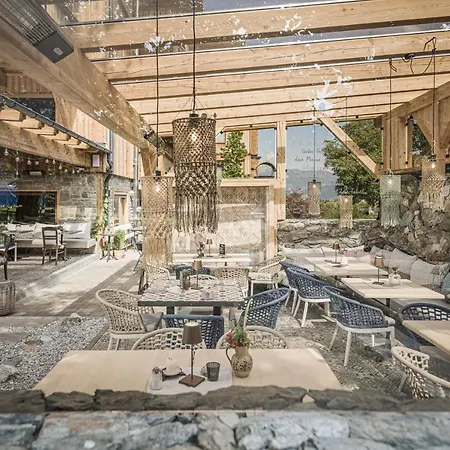 Апартаменты Zillertal Klee Mit Restaurant Kleementine *