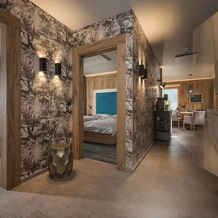 Zillertal Klee Mit Restaurant Kleementine