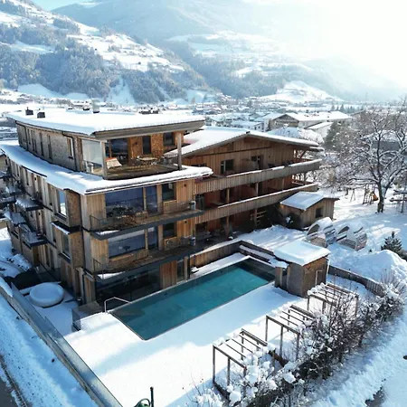 Apartment Zillertal Klee Mit Restaurant Kleementine Ried im Zillertal