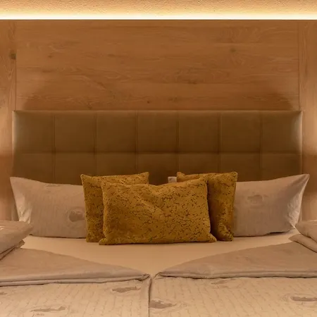 Zillertal Klee Mit Restaurant Kleementine Apartment Ried im Zillertal