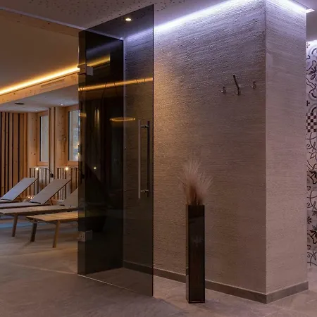 Zillertal Klee Mit Restaurant Kleementine * Рид-им-Циллерталь