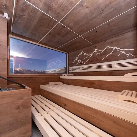 Zillertal Klee Mit Restaurant Kleementine