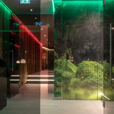 Apartment Zillertal Klee Mit Restaurant Kleementine Ried im Zillertal
