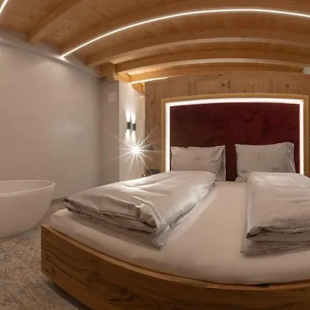 Zillertal Klee Mit Restaurant Kleementine Апартаменты