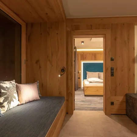 Zillertal Klee Mit Restaurant Kleementine Appartement