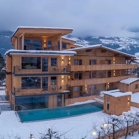 Zillertal Klee Mit Restaurant Kleementine Ried im Zillertal