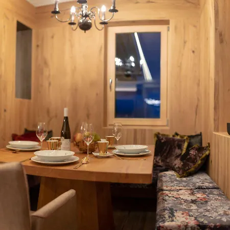 Zillertal Klee Mit Restaurant Kleementine Апартаменты