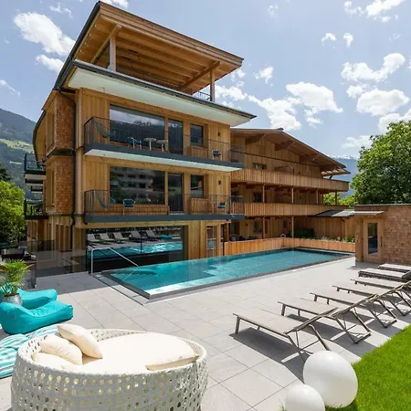 Zillertal Klee Mit Restaurant Kleementine Appartement Ried im Zillertal