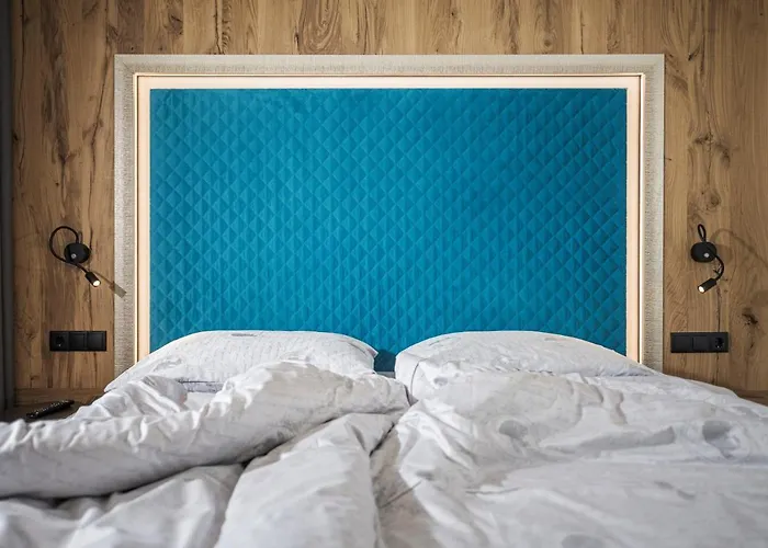 Apartment Zillertal Klee Mit Restaurant Kleementine *