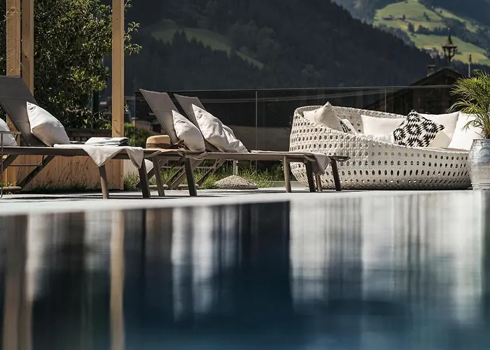 Zillertal Klee Mit Restaurant Kleementine