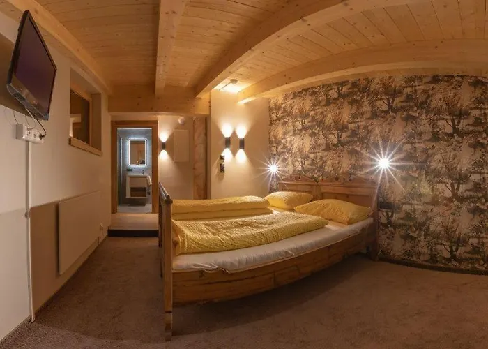 Zillertal Klee Mit Restaurant Kleementine Ried im Zillertal