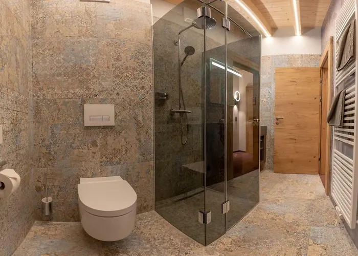 Zillertal Klee Mit Restaurant Kleementine