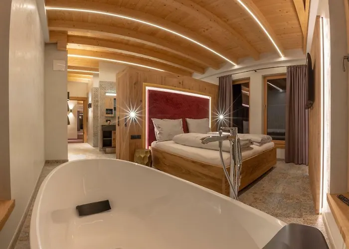 Zillertal Klee Mit Restaurant Kleementine * Ried im Zillertal