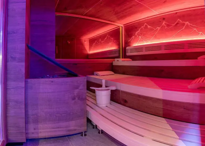 Zillertal Klee Mit Restaurant Kleementine