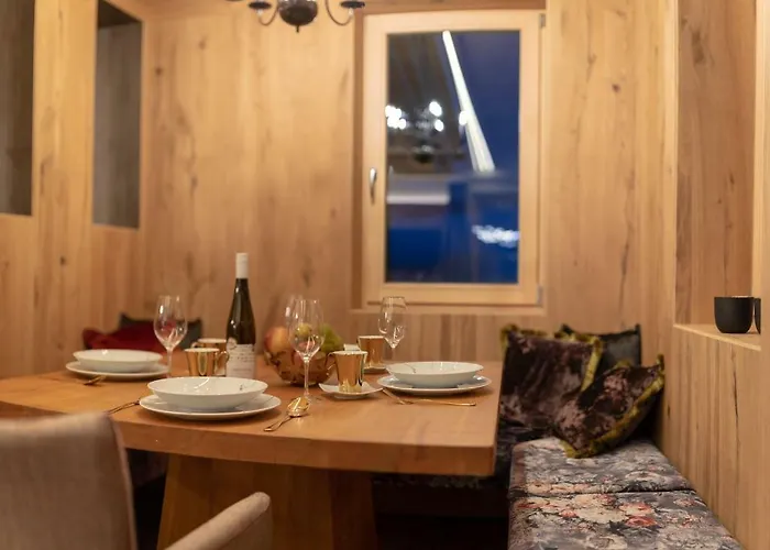 Zillertal Klee Mit Restaurant Kleementine Apartment