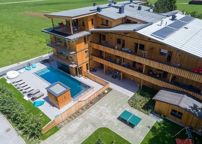 Apartment Zillertal Klee Mit Restaurant Kleementine *